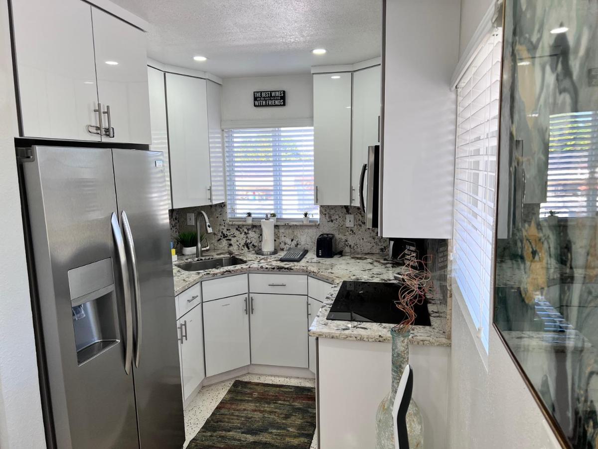 Stylish 2 Bedrooms Apartment By Miami International Airport المظهر الخارجي الصورة